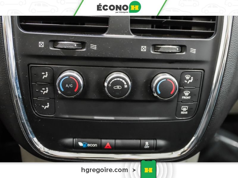 2016 Dodge GR Caravan Grey Laval - photo #15