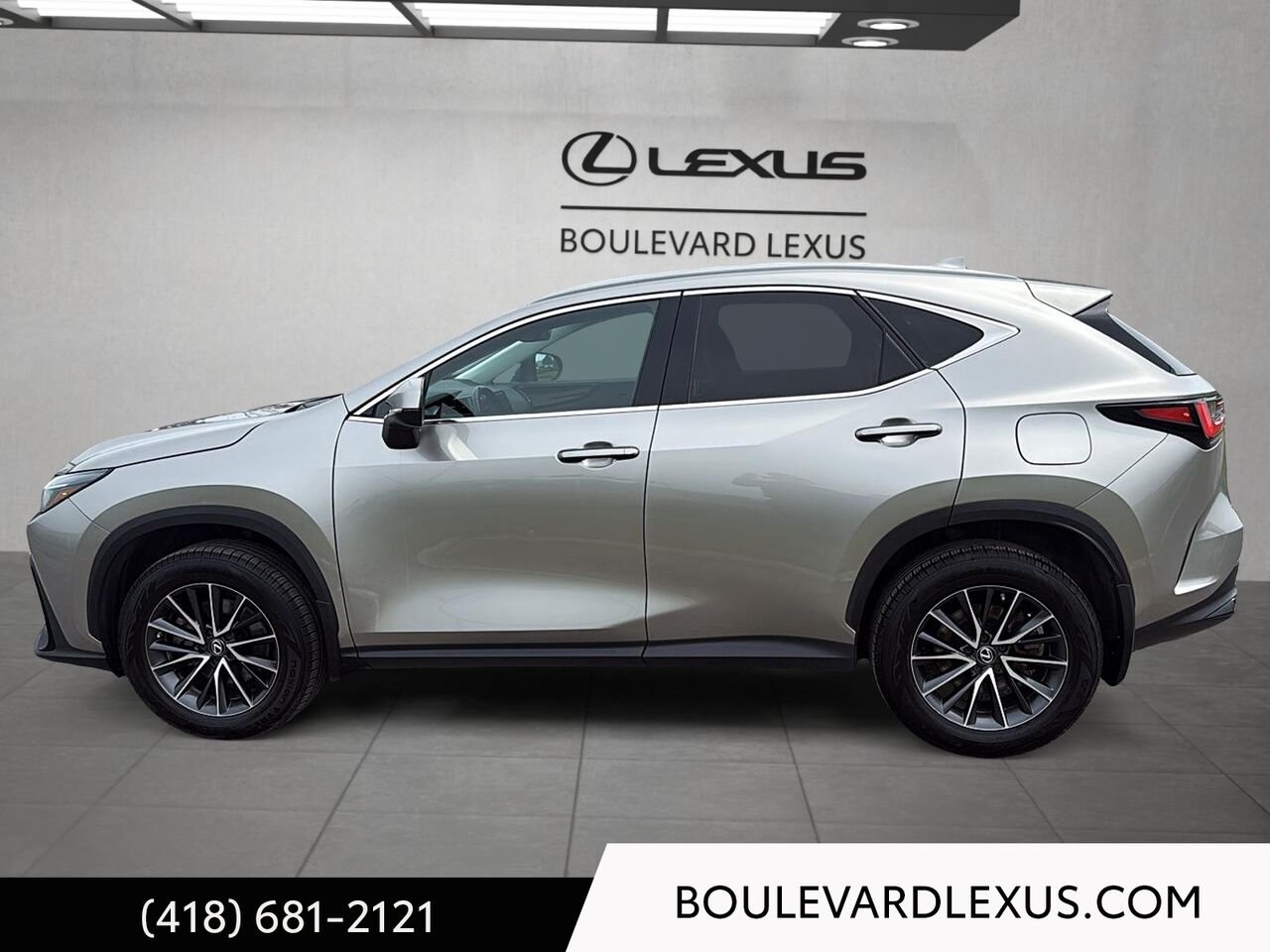 Lexus NX 19396A 2023 Argent Québec - photo #5