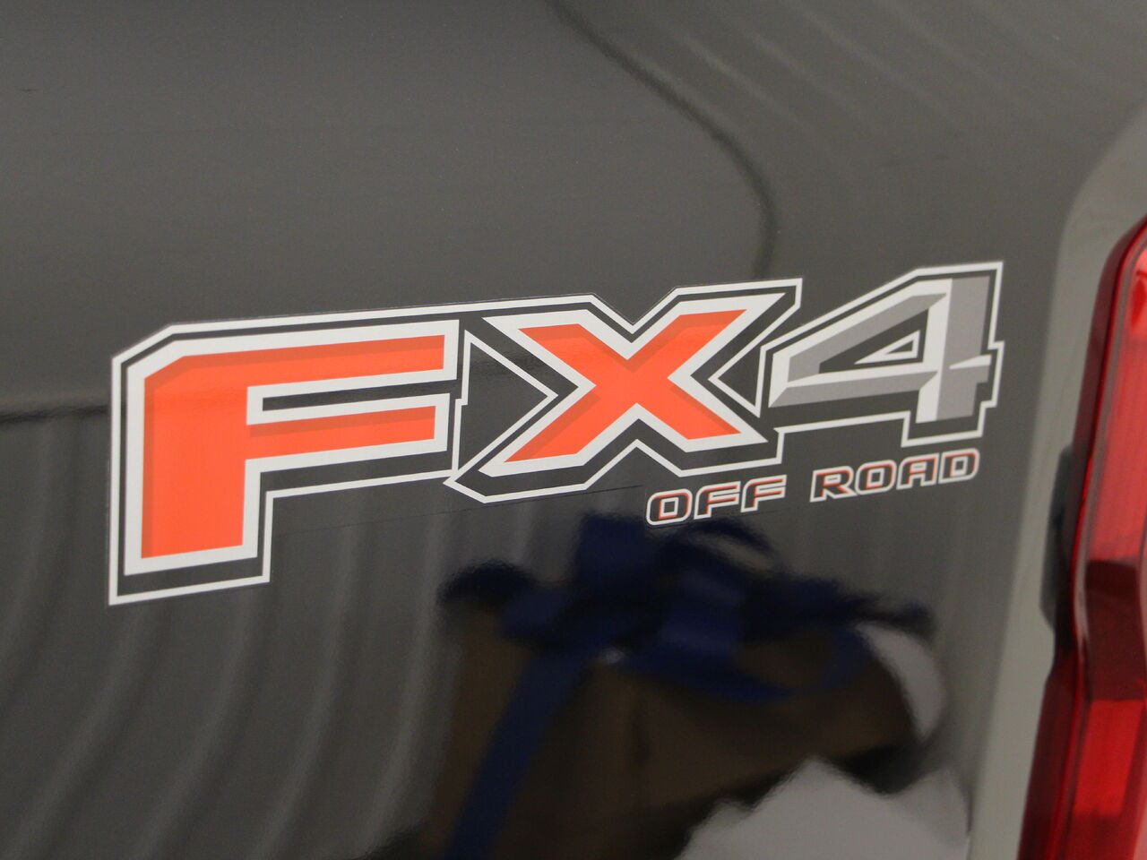 2024 Ford Super Duty F-250 SRW Agate Black Metallic Châteauguay - photo #24