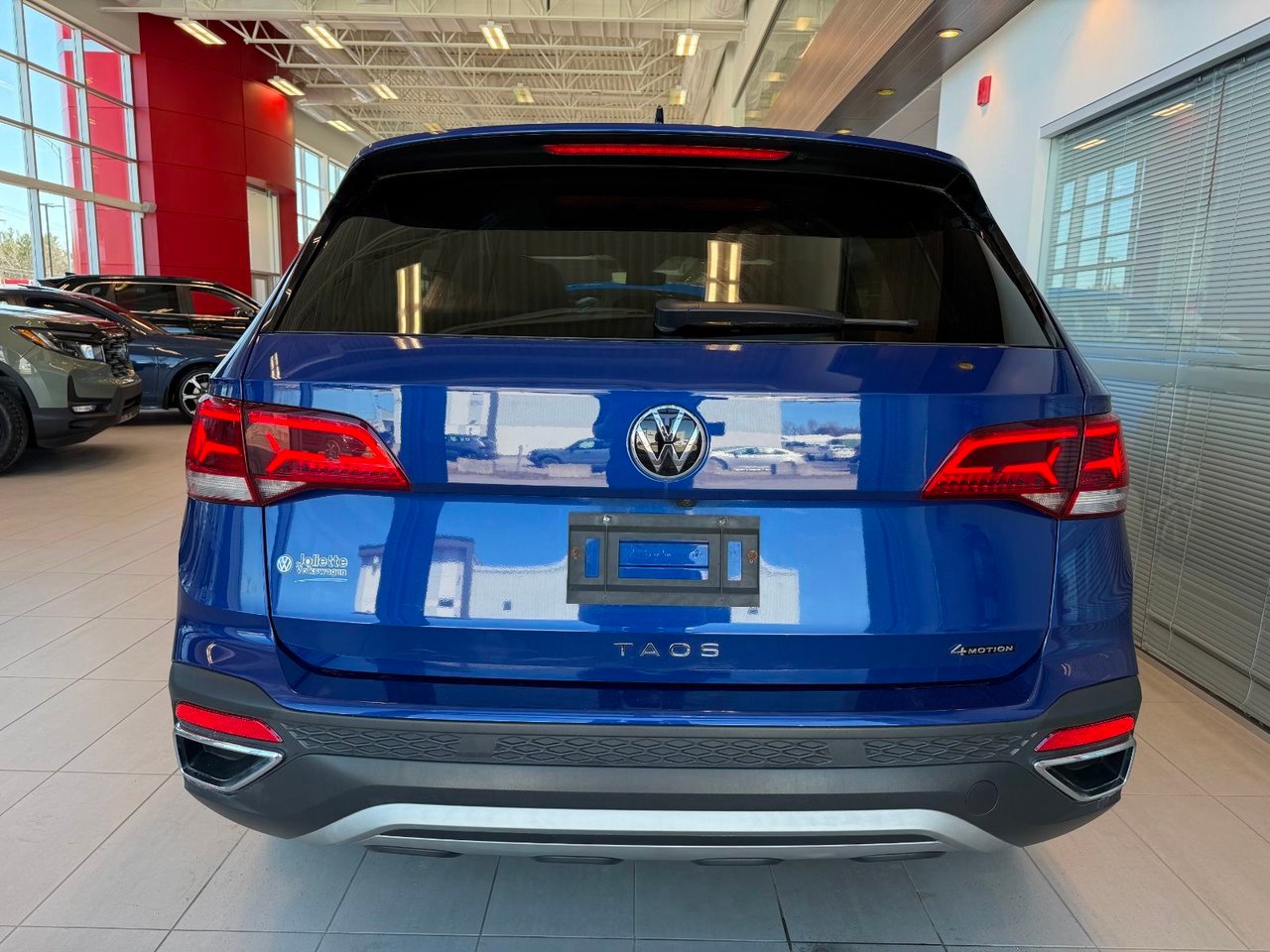 Volkswagen Taos 2023 Bleu Notre-Dame-des-Prairies - photo #10