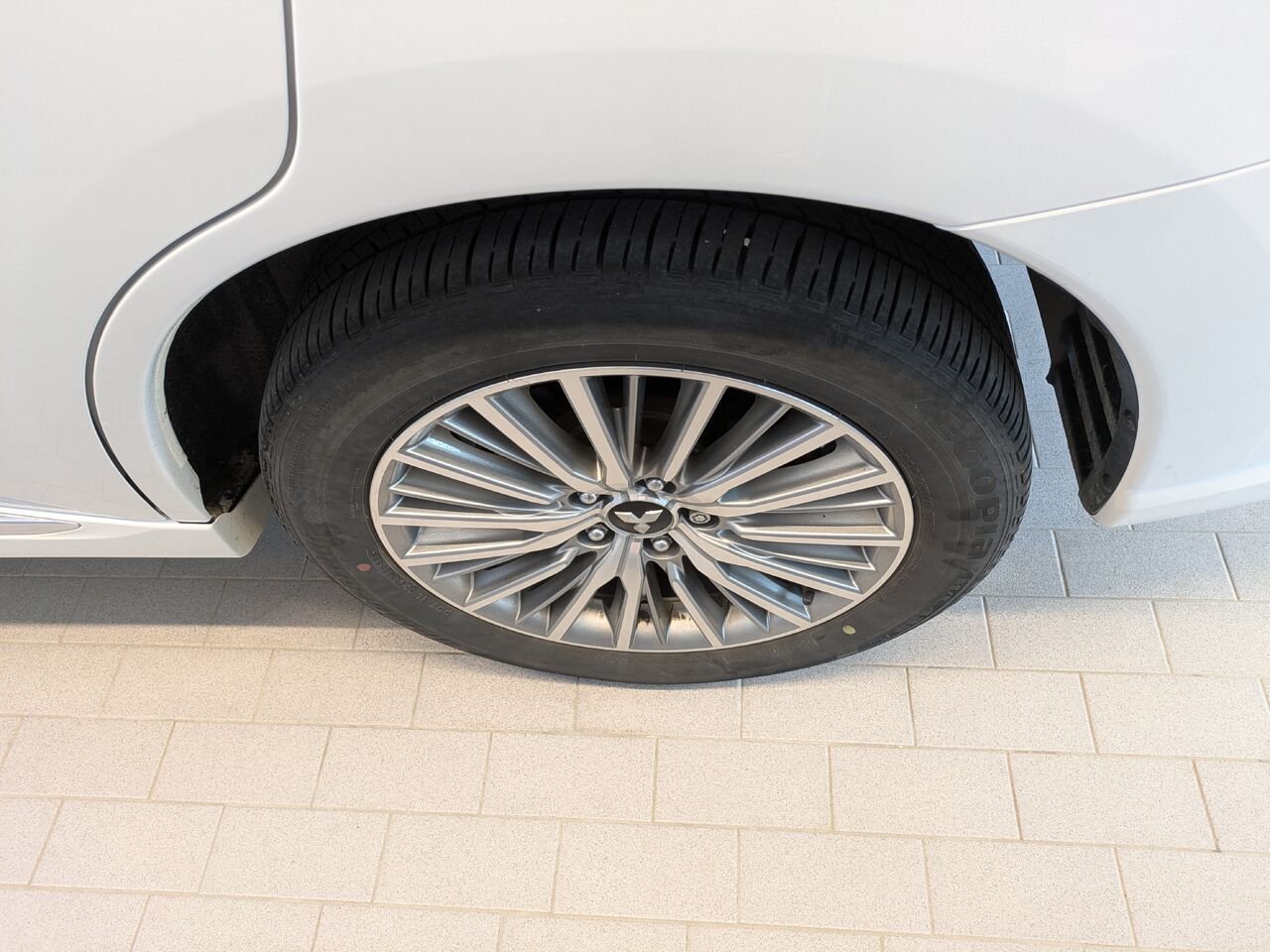 Mitsubishi Outlander PHEV 2022 Blanc Gatineau - photo #4