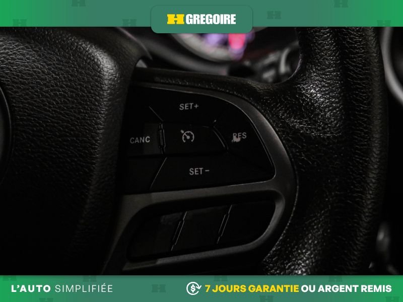 2022 Jeep Cherokee Black Laval - photo #20