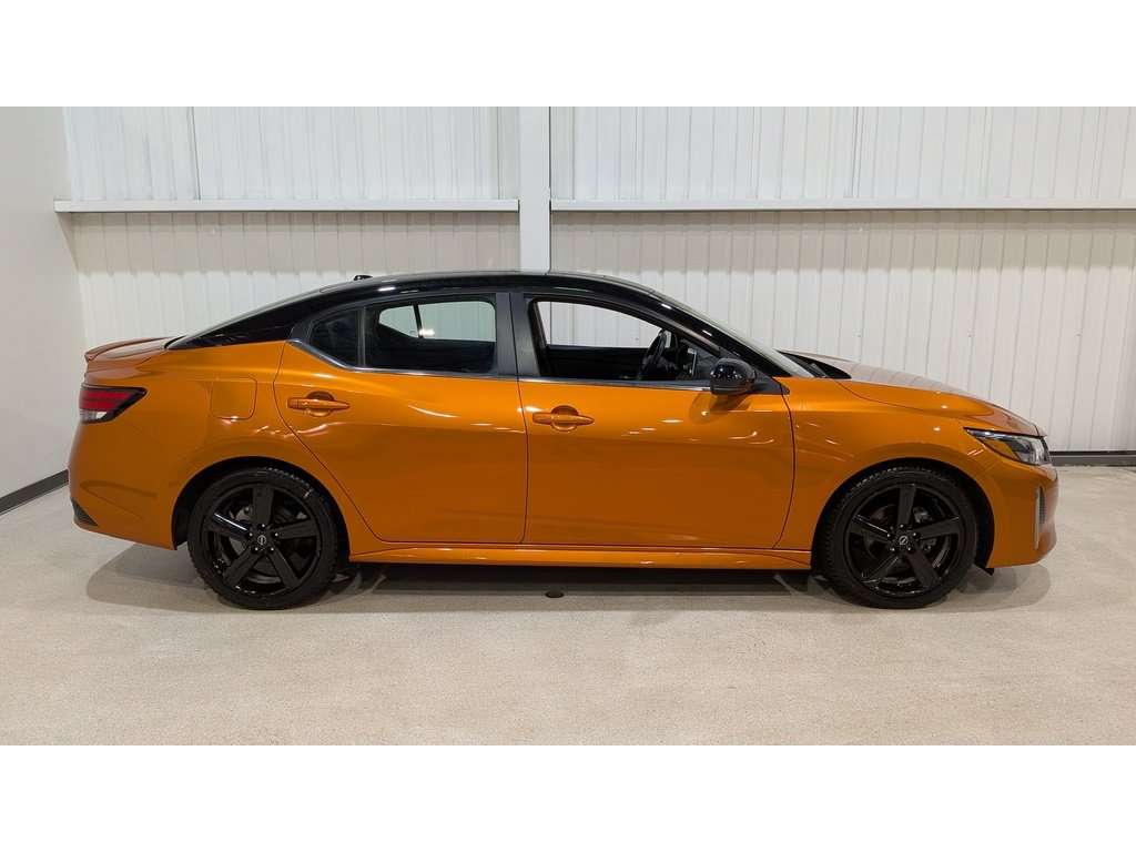 Nissan Sentra SR Manual 2024 Orange Val-David - photo #7