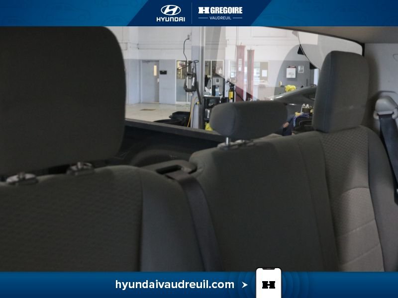 Dodge Ram YA857 | Express 4x4 Quad Cab 6'4" Box *Ltd Avail* 2018 Blanc Laval - photo #29
