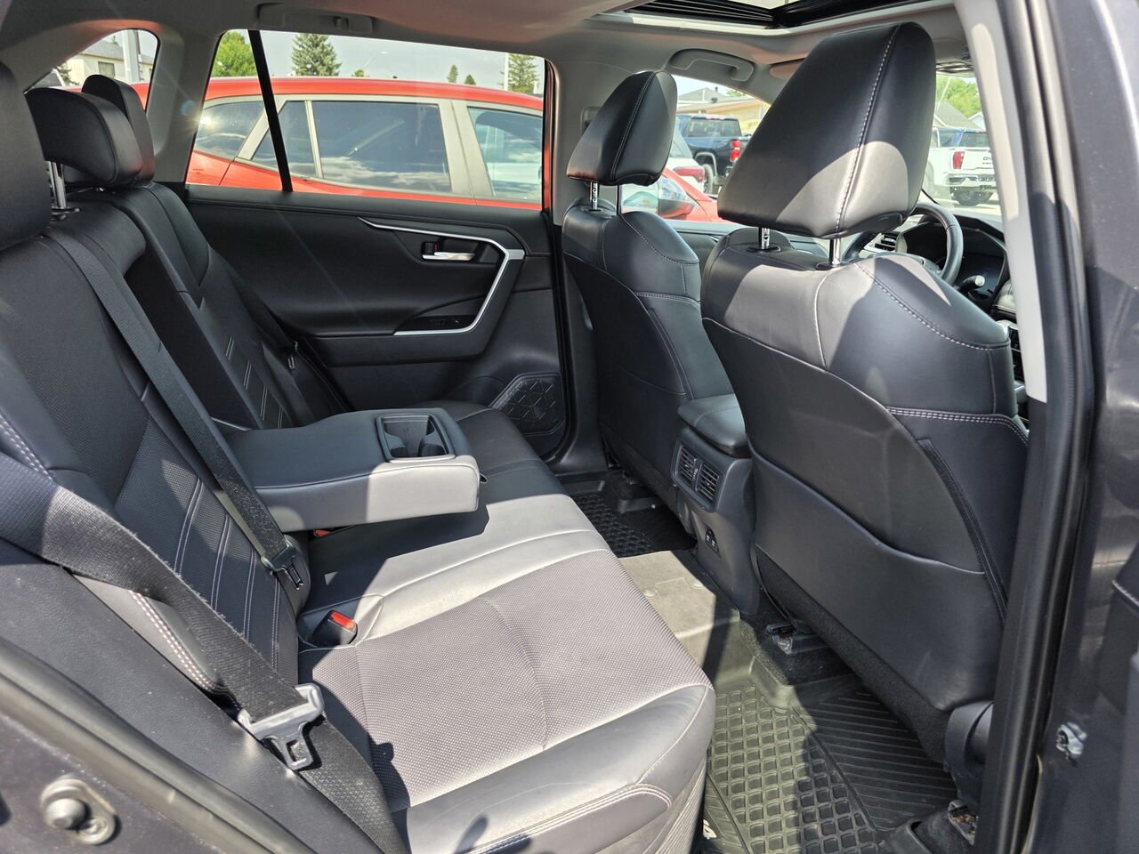 2019 Toyota RAV4 Hybrid Limited Grey Rouyn-Noranda - photo #53