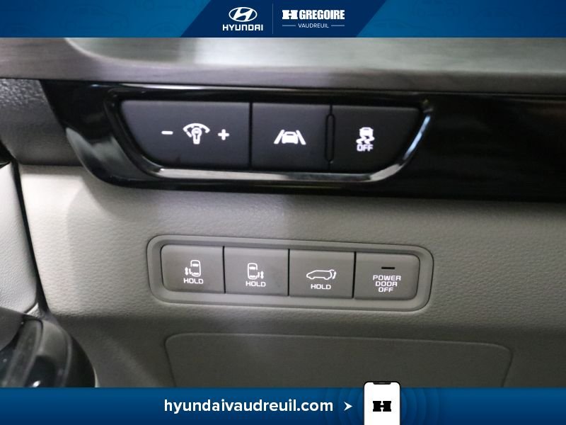 2022 Kia Carnival White Laval - photo #29