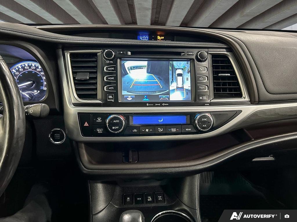 2017 Toyota Highlander 2601806A | Limited White Edmonton - photo #18