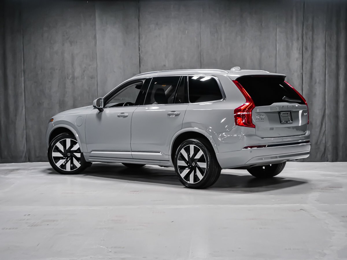 Volvo XC90 Plug-In Hybrid T8 ULTRA BRIGHT 2025 Gris Montréal - photo #3