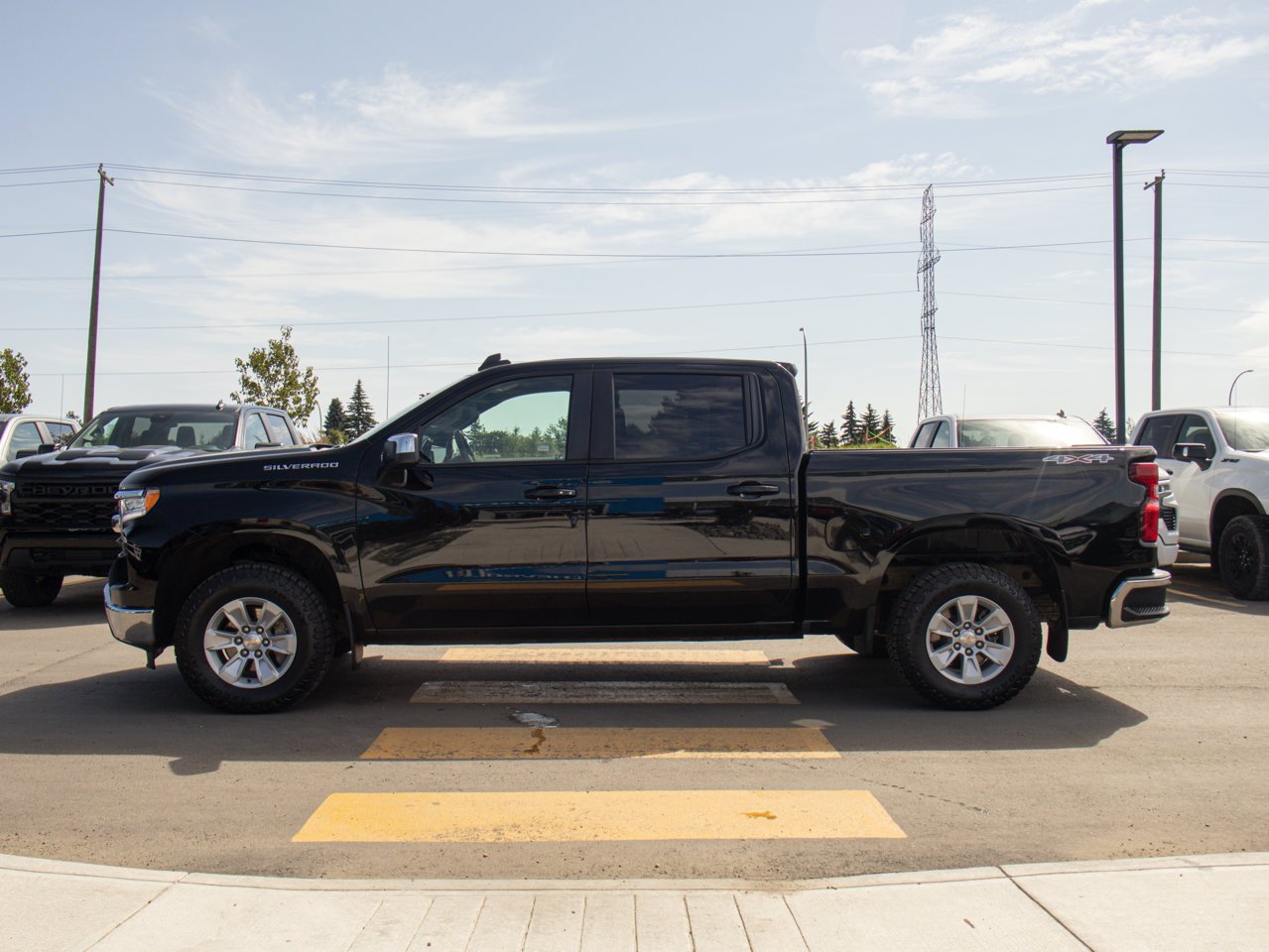 2025 Chevrolet Silverado 1500 4WD Crew Cab 147 LT Black Sherwood Park - photo #6