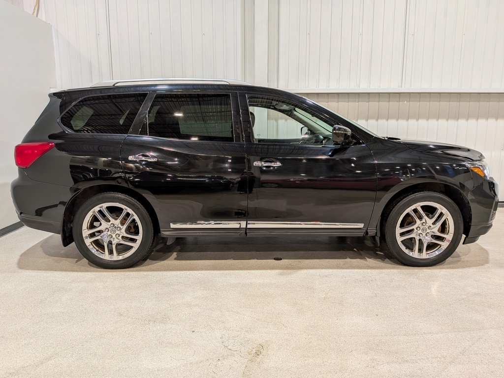2019 Nissan Pathfinder 4x4 Platinum Black Val-David - photo #2