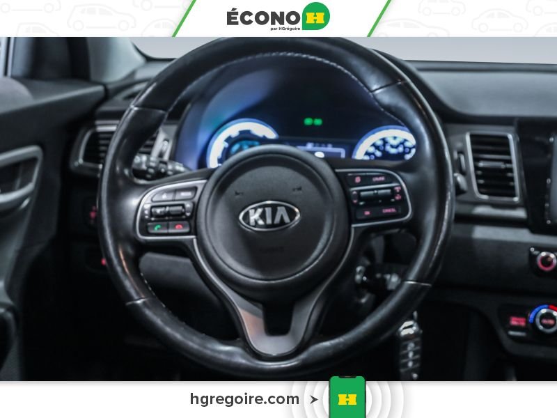 2018 Kia Niro White Laval - photo #13