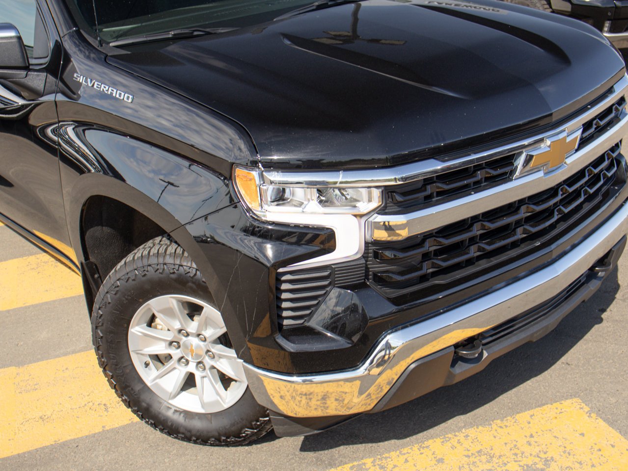 2025 Chevrolet Silverado 1500 4WD Crew Cab 147 LT Black Sherwood Park - photo #14