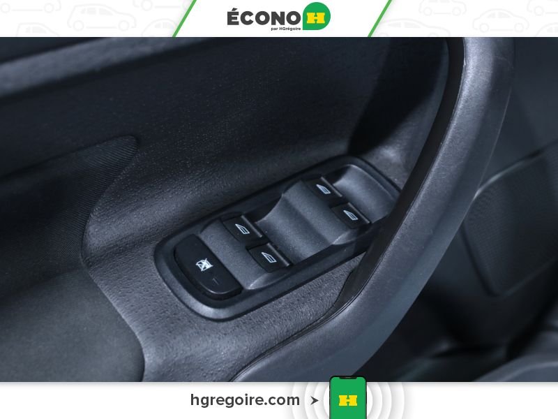 Ford Fiesta 822000 | SE GR ÉLEC A/C BLUETOOTH 2017 Blanc Laval - photo #10