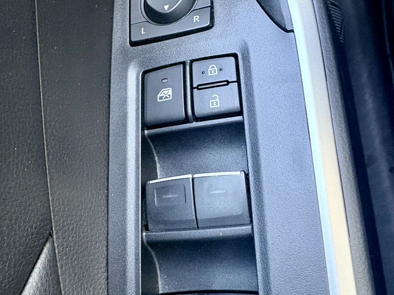 2024 Toyota RAV4 Black Mont-Laurier - photo #21