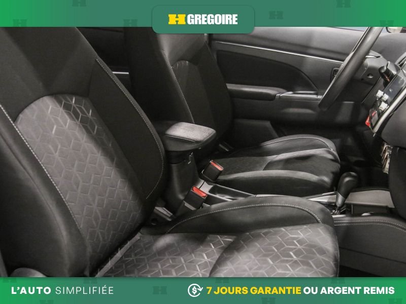 2021 Mitsubishi RVR Grey Laval - photo #27