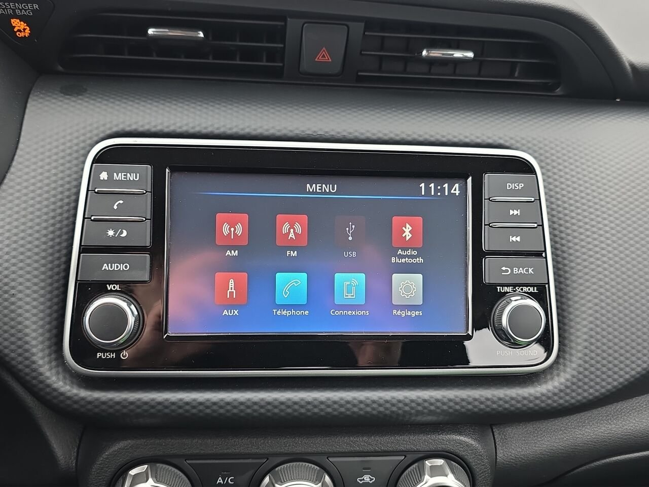 2024 Nissan Kicks S TA, commande audio au volant, bluetooth White Val-David - photo #10