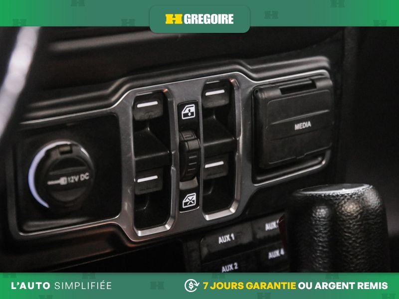 Jeep Wrangler 2022 Rouge Laval - photo #20