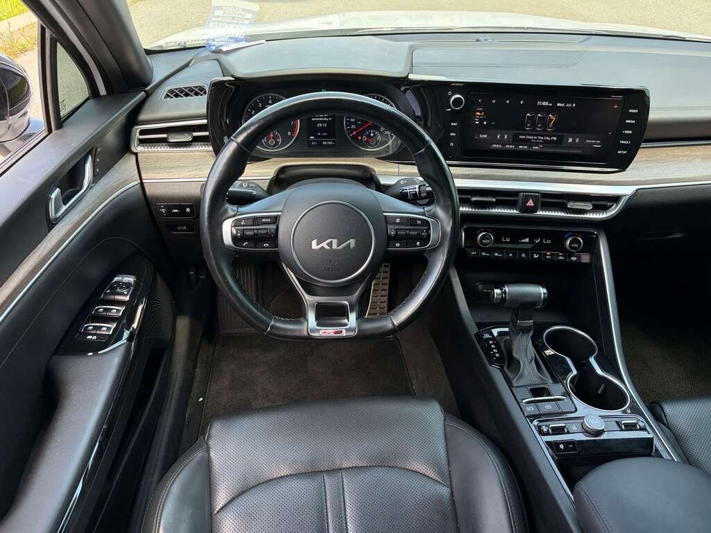 2022 Kia K5 White Gatineau - photo #13