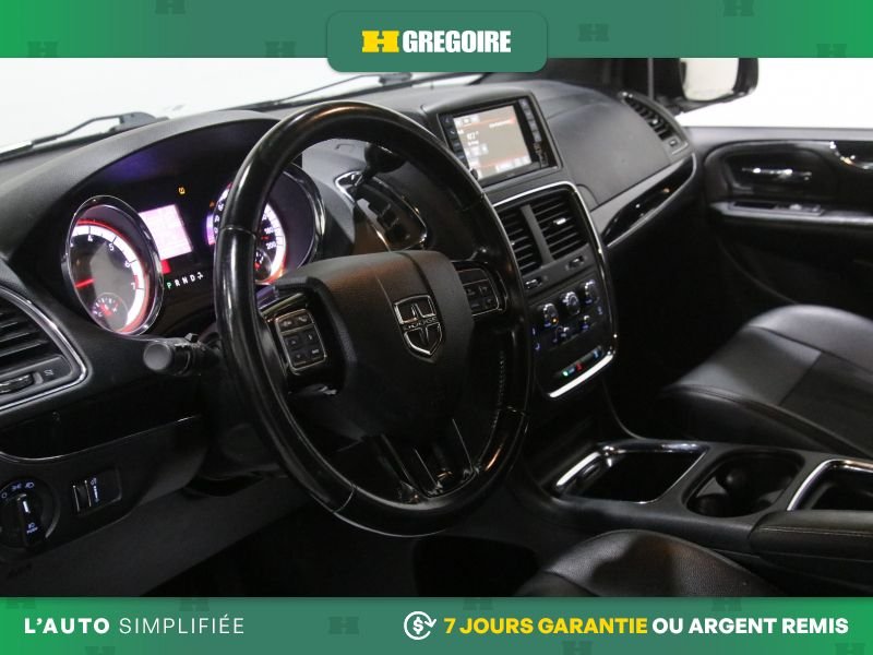 Dodge GR Caravan 821385 | Premium Plus AUTO AC CUIR GR ELECT MAGS CAM RECUL 2020 Blanc Laval - photo #13