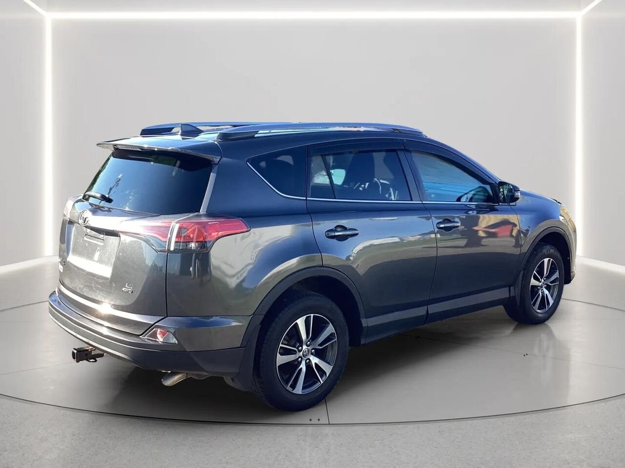 Toyota RAV4 2018 Gris Gatineau - photo #4