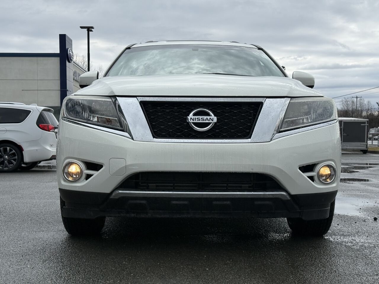 2014 Nissan Pathfinder AWD White Granby - photo #10