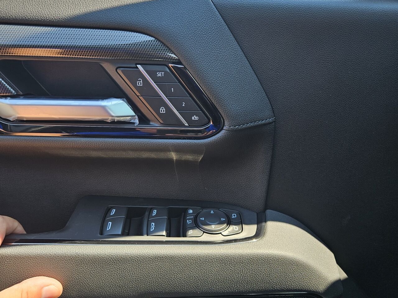 GMC Sierra 2500HD AT4 cabine multiplace 4RM 159 po 2026 Noir onyx Thetford Mines - photo #13