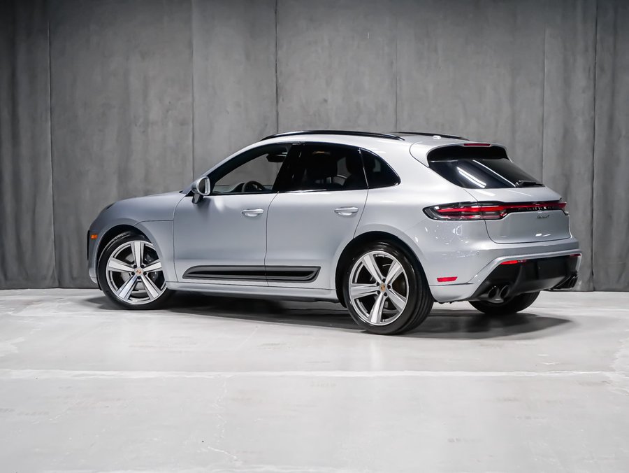 2025 Porsche Macan T Black