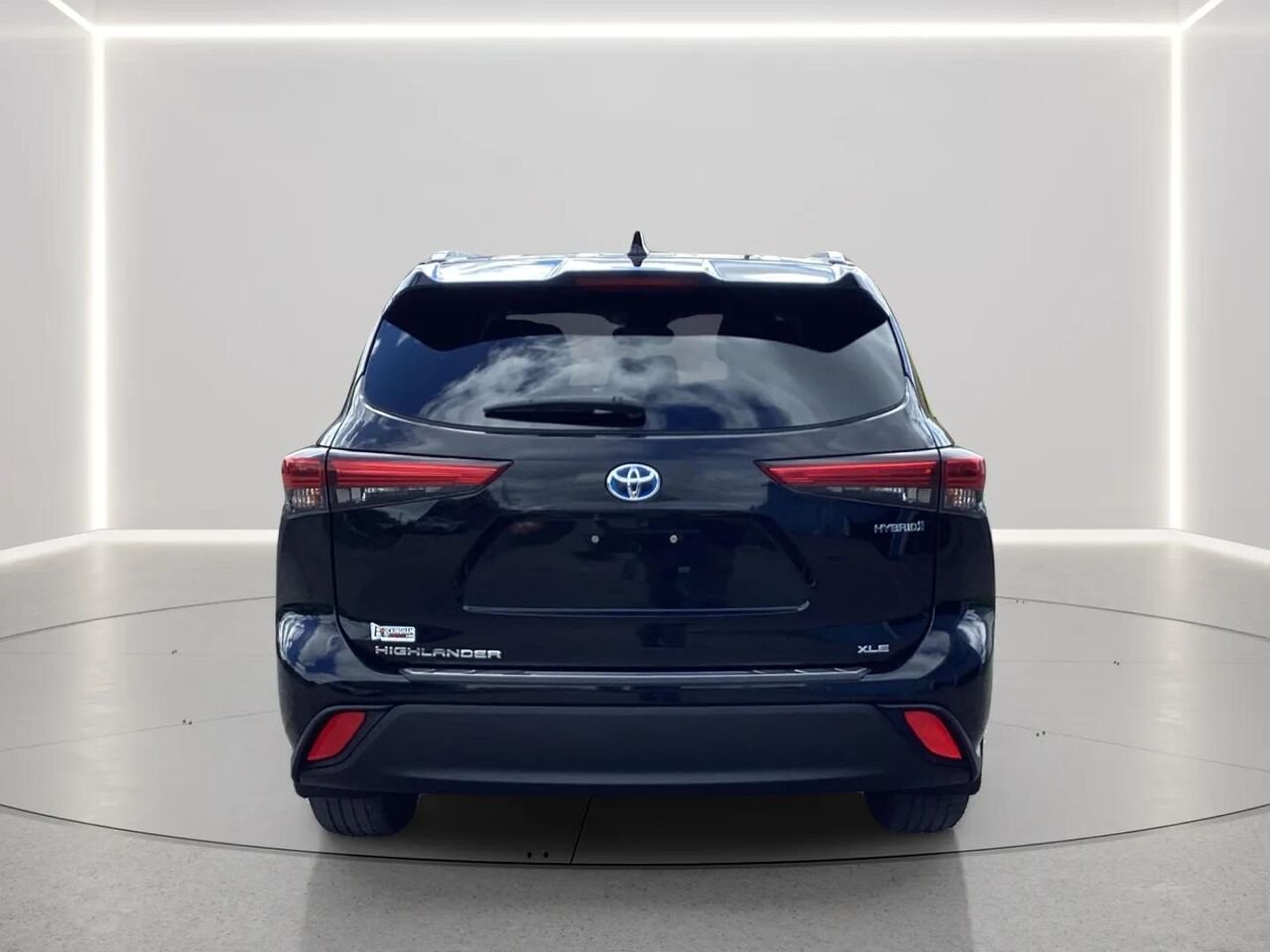 2023 Toyota Highlander XLE AWD Black Gatineau - photo #3