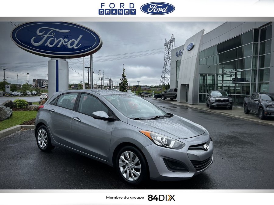 Hyundai Elantra GT Voiture à hayon, 5 portes, boîte automatique GL 2015 Argent