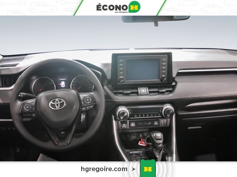 2019 Toyota Rav 4 White Laval - photo #10
