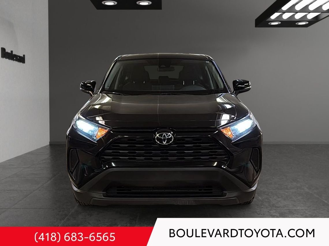 Toyota RAV4 99357B-118 | LE, AWD 2024 Noir minuit métallisé Québec - photo #1