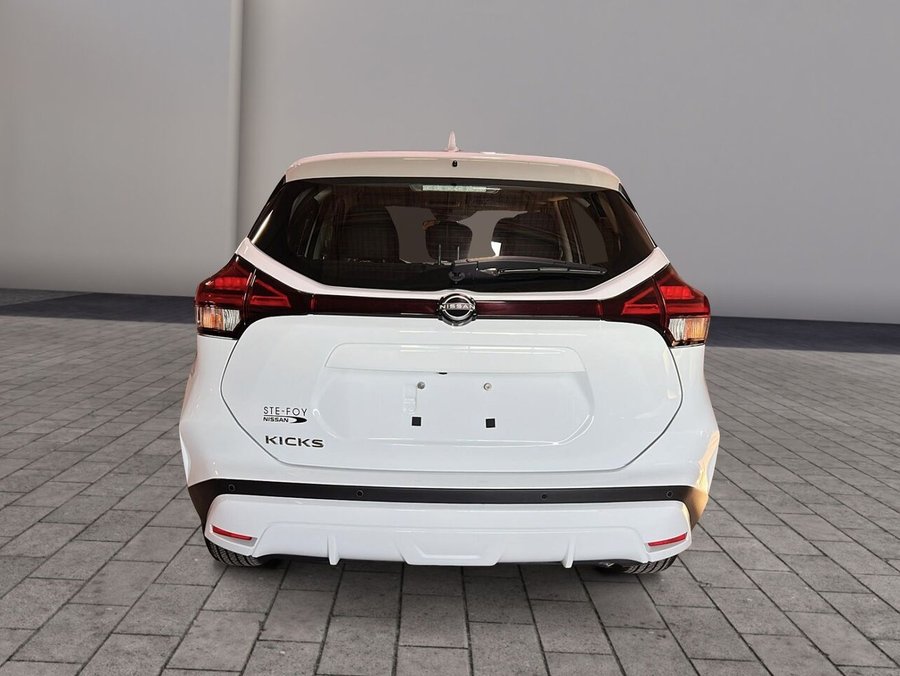 2024 Nissan Kicks S 2024 White