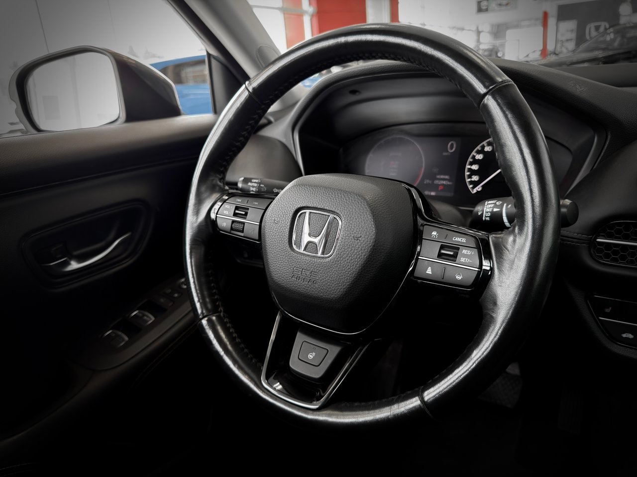 2023 Honda HR-V Green Notre-Dame-des-Prairies - photo #22
