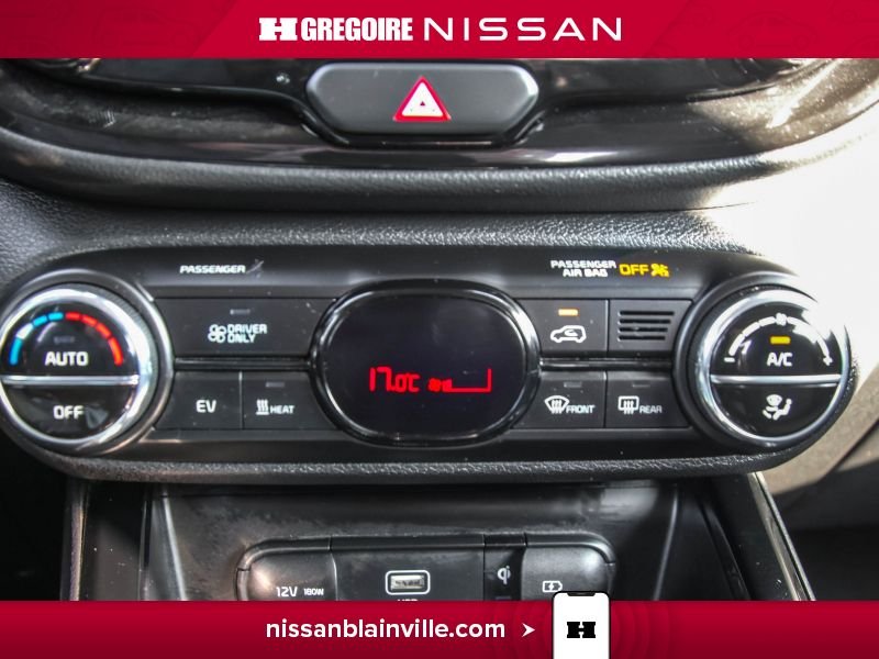 2022 Kia Soul Laval - photo #18