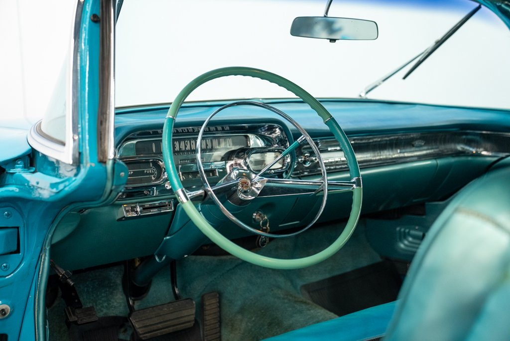 Cadillac Series 62 1958 Bleu Montréal - photo #21