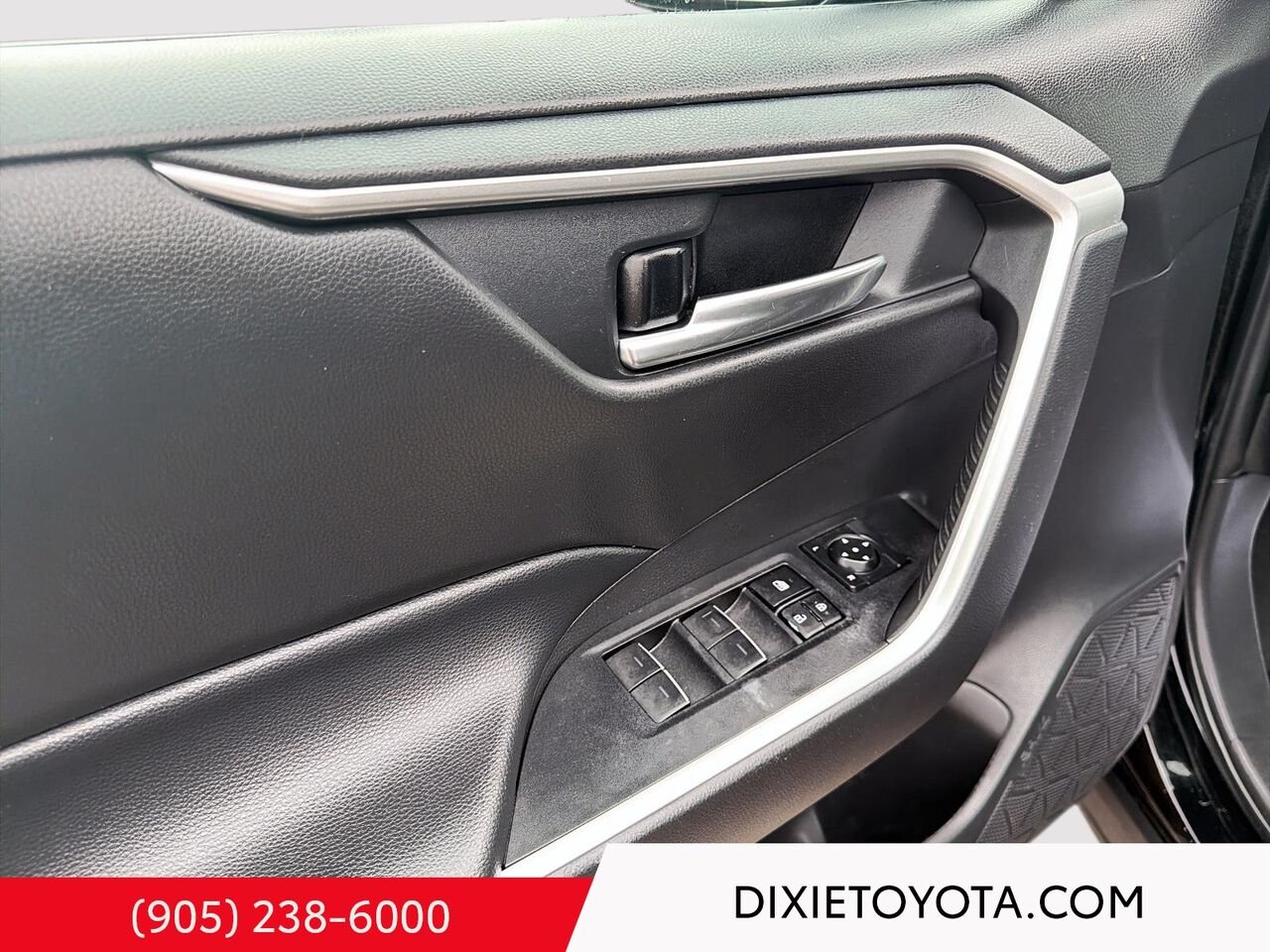 2023 Toyota RAV4 HYBRID SE AWD / CLEAN CARFAX / HEATED SEATS / MOONROOF / ALLOY WHEELS / CARPLAY AND ANDROID AUTO Black Mississauga - photo #7