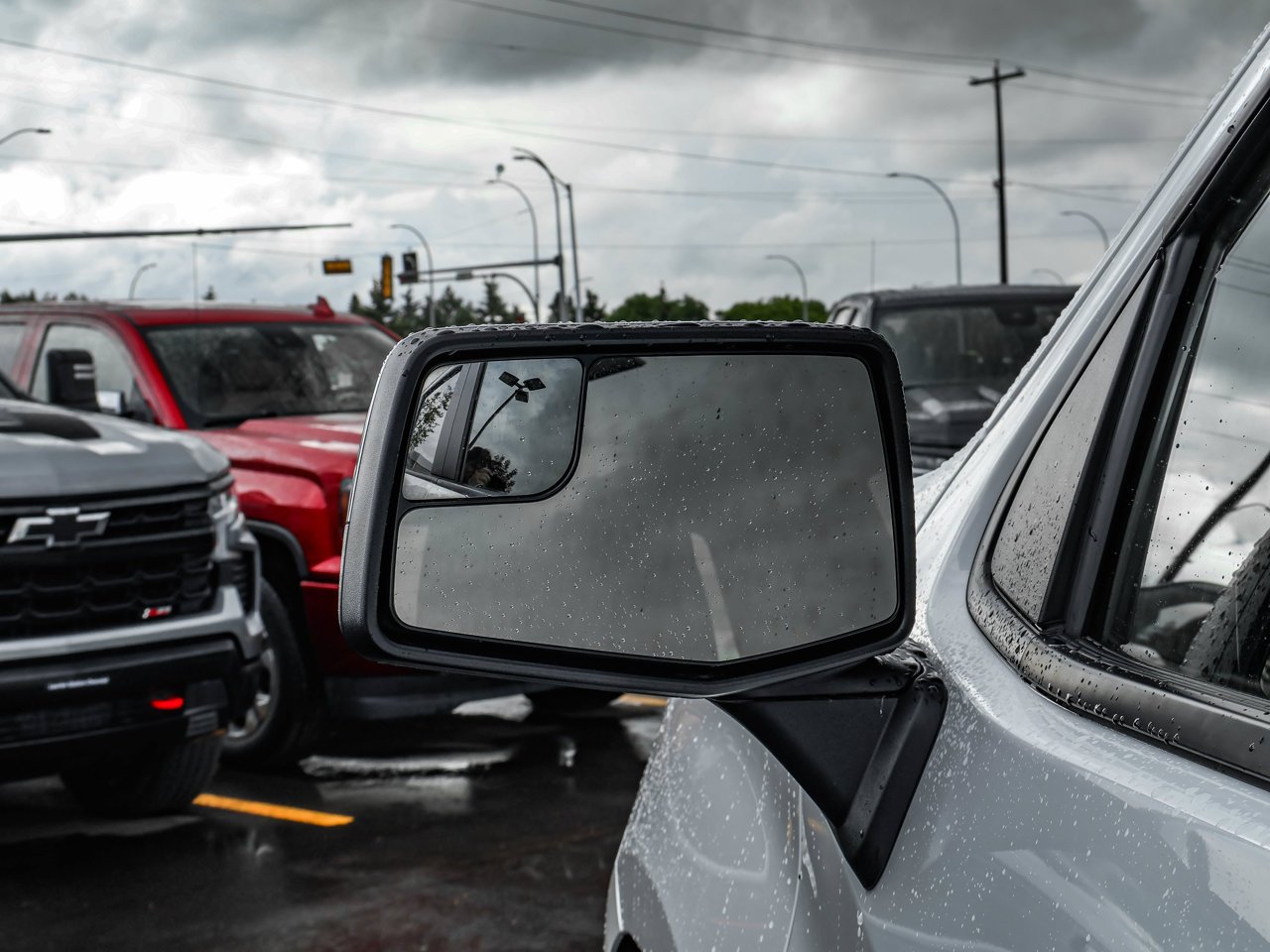 2025 Chevrolet Silverado 1500 4WD Crew Cab 147 LT White Sherwood Park - photo #12
