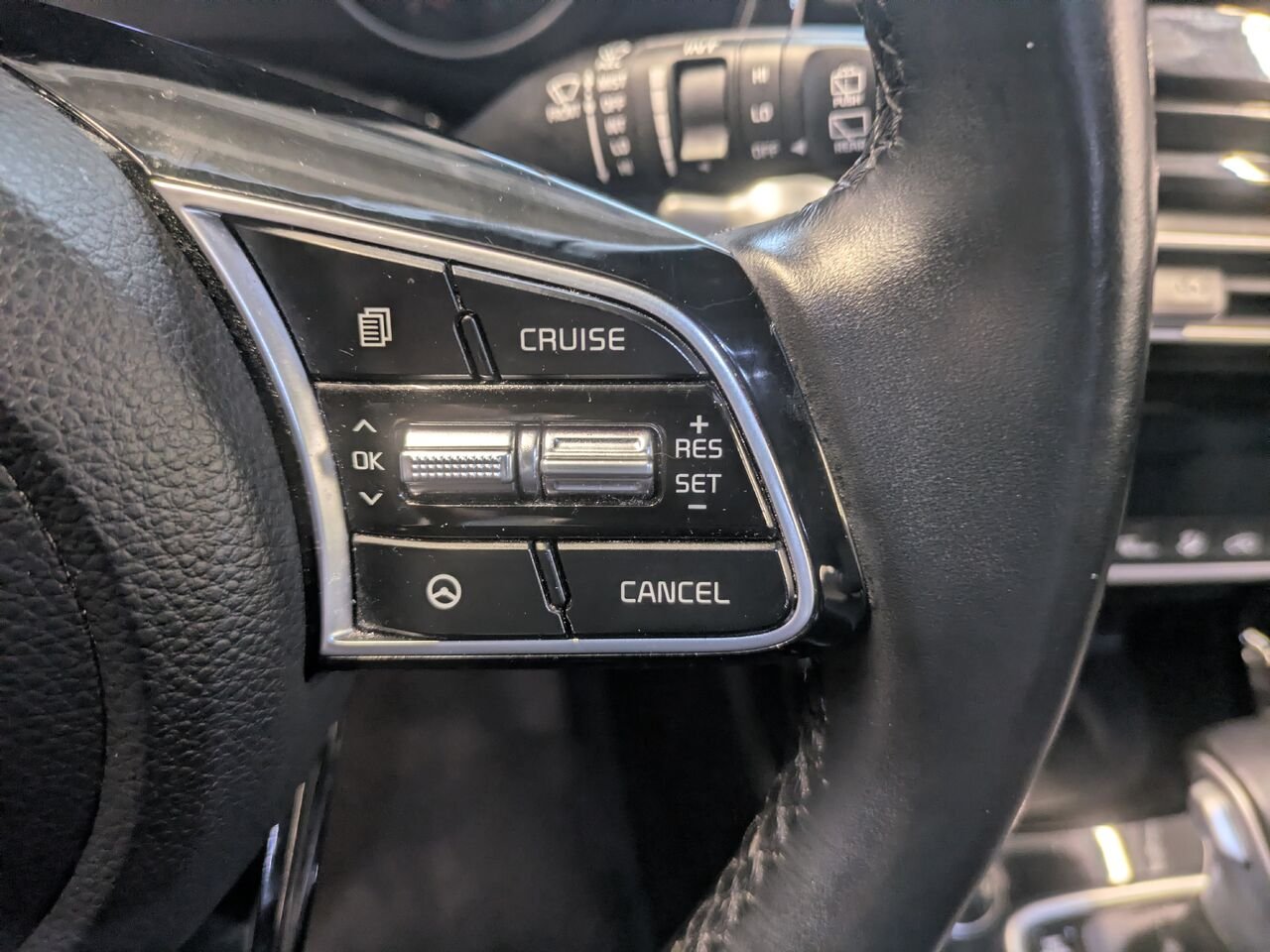 2022 Kia Seltos Black Gatineau - photo #7