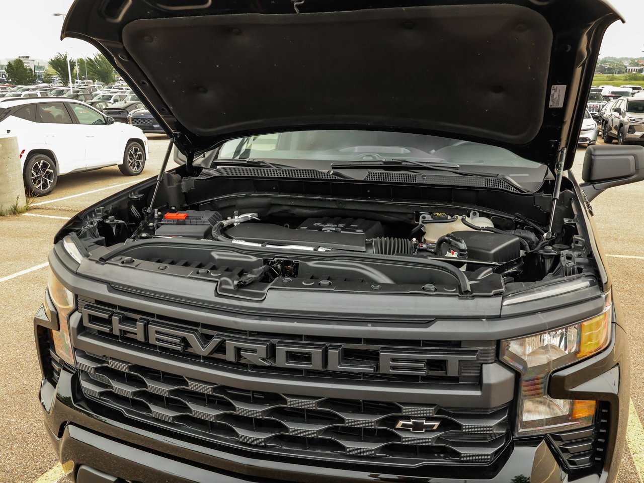 2023 Chevrolet Silverado 1500 4WD Crew Cab 147 Custom Black Sherwood Park - photo #9