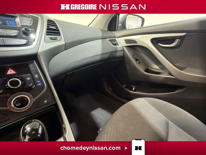 Hyundai Elantra 2016 Bleu Blainville - photo #21