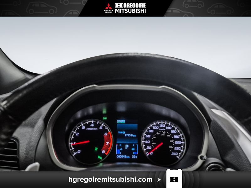 Mitsubishi Eclipse Cross 2022 Noir Laval - photo #18