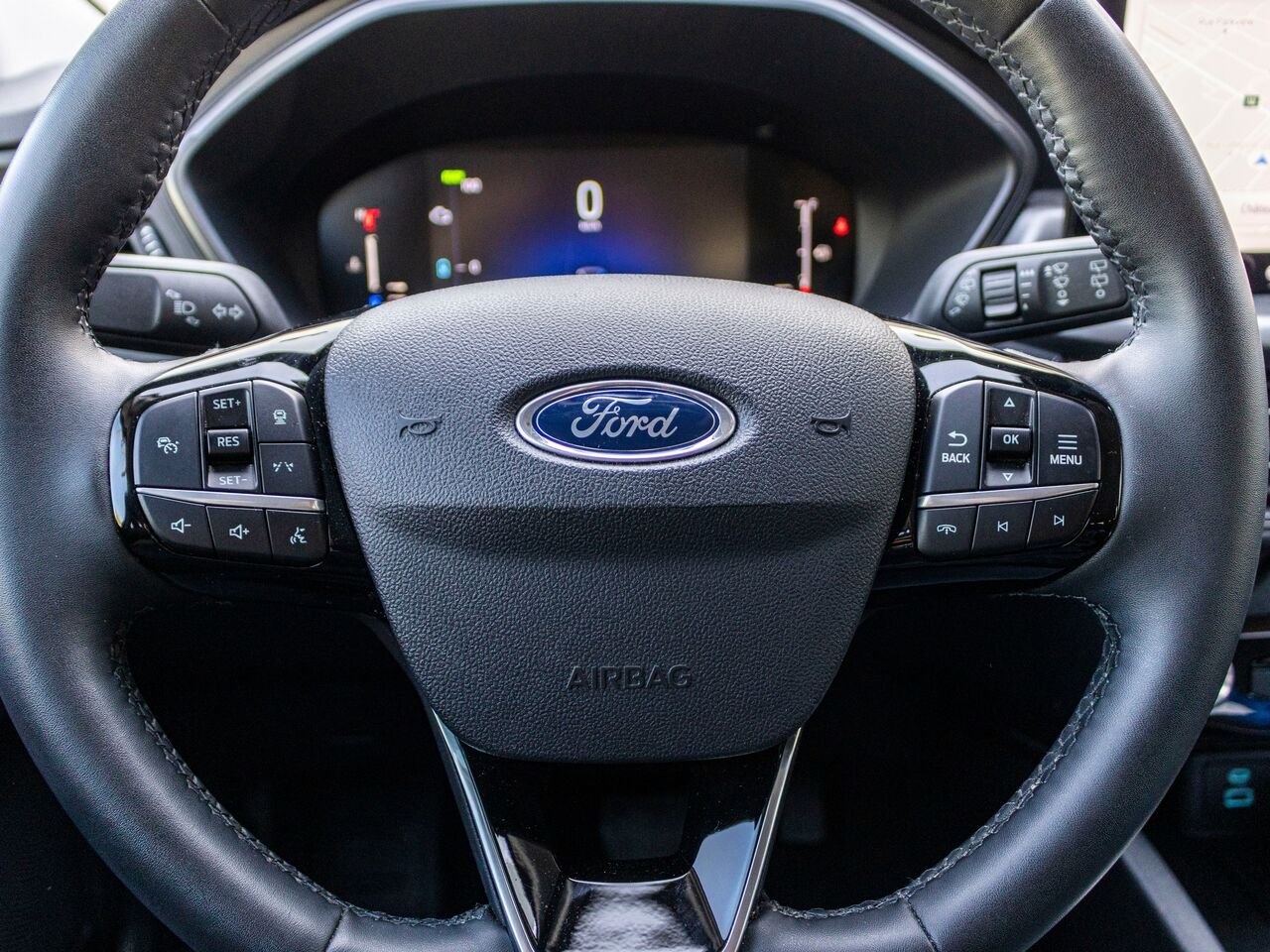 2023 Ford Escape VHR TA White Châteauguay - photo #11