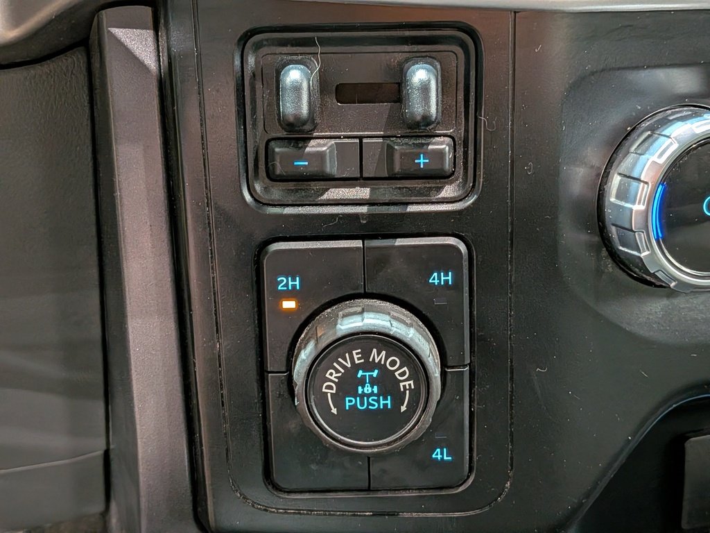 Ford F-150 2023 Bleu Val-David - photo #25
