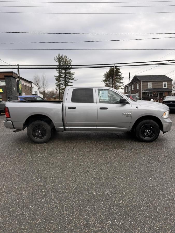 2022 RAM 1500 Classic Silver Lac Mégantic - photo #6