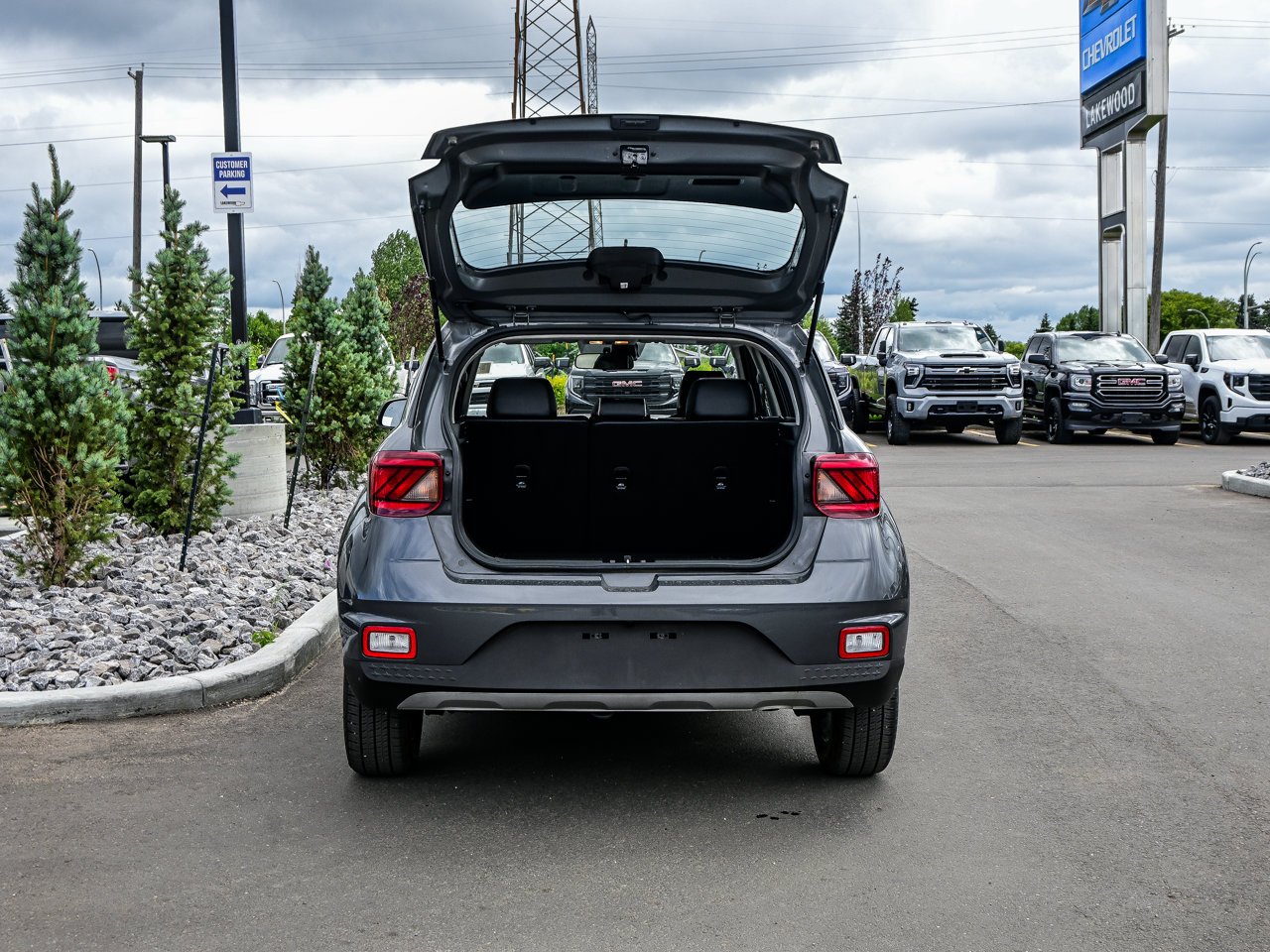 2025 Hyundai Venue Ultimate IVT w/Black Interior Grey Sherwood Park - photo #13