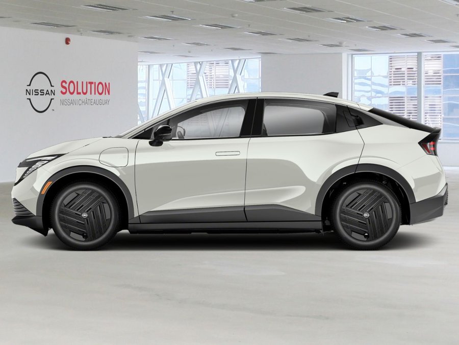2026 Nissan LEAF 2026 Everest White Pearl Tricoat