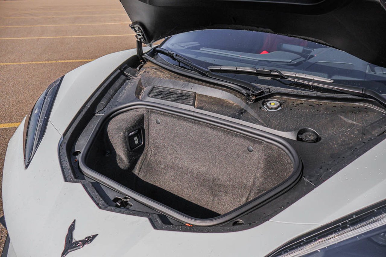 2025 Chevrolet Corvette 2dr Stingray Conv w/1LT White Sherwood Park - photo #2