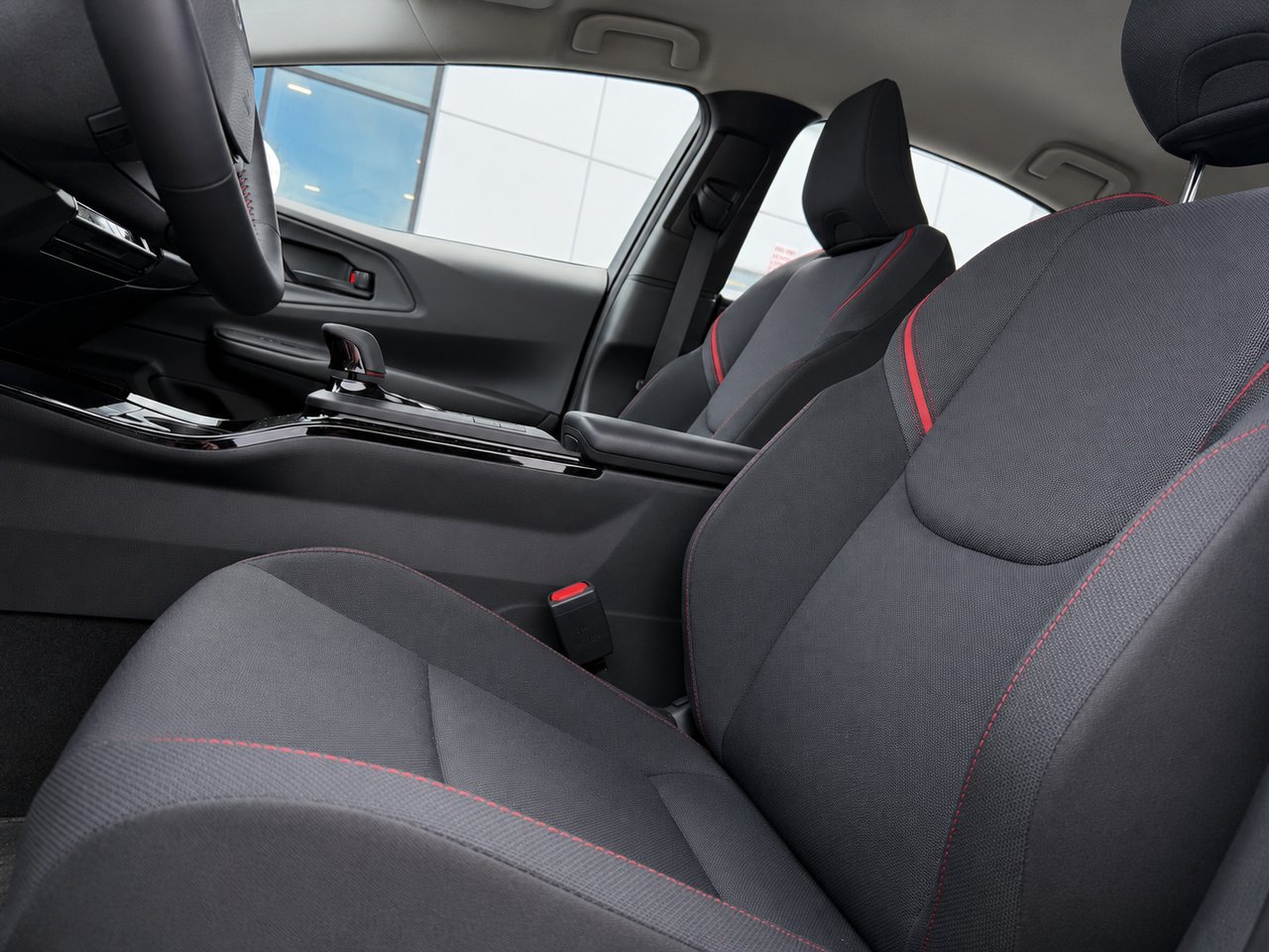 2025 Toyota Prius HYBRIDE BRANCHABLE SE Grey Châteauguay - photo #6