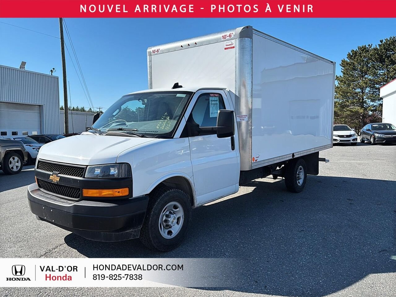 2025 Chevrolet Fourgonnette commerciale tronquée Express 3500 fourgonnette 159 po White Val-d'Or - photo #0