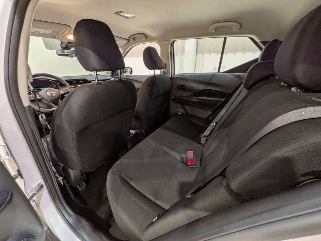 2024 Nissan Kicks S FWD White Val-David - photo #8